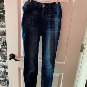 AMERICAN EAGLE dark wash, high waisted jeans